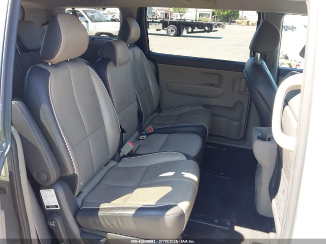 KNDMB5C15H6243616 KIA 2017