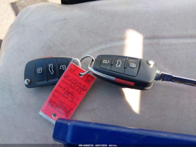 2019 AUDI RS 3 WUABWGFF2KA900281 Photo 10