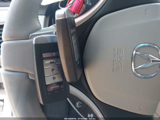 2018 ACURA RLX SPORT HYBRID JH4KC2F95JC000124 Photo 10