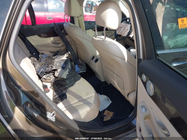 WDC0G4KB8GF113777 Mercedes-Benz m274