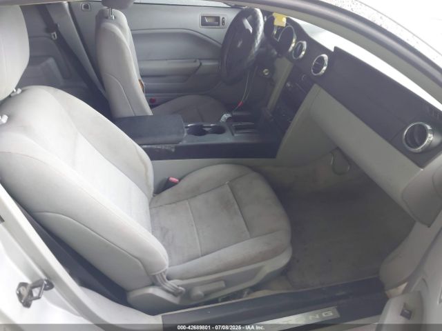 2005 FORD MUSTANG 1ZVFT80N955114839 Photo 4
