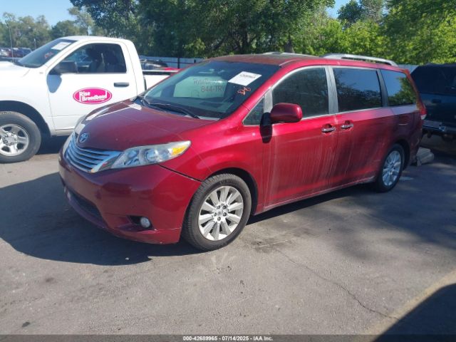 2011 TOYOTA SIENNA 5TDDK3DC8BS007764 Photo 1
