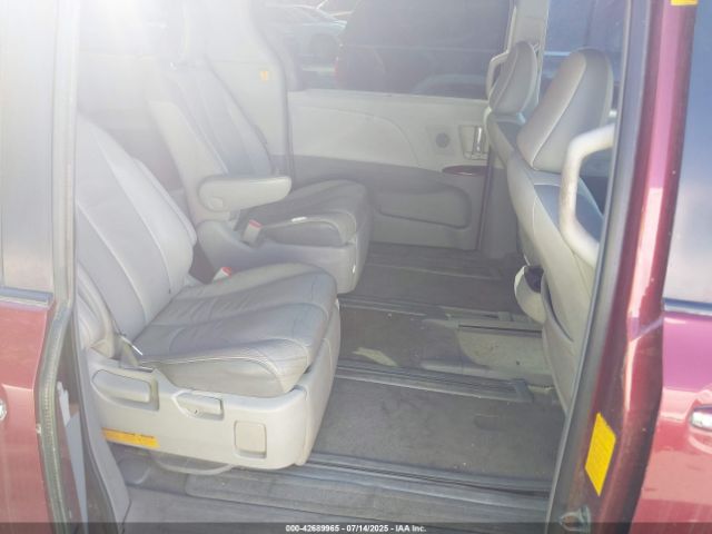 2011 TOYOTA SIENNA 5TDDK3DC8BS007764 Photo 7