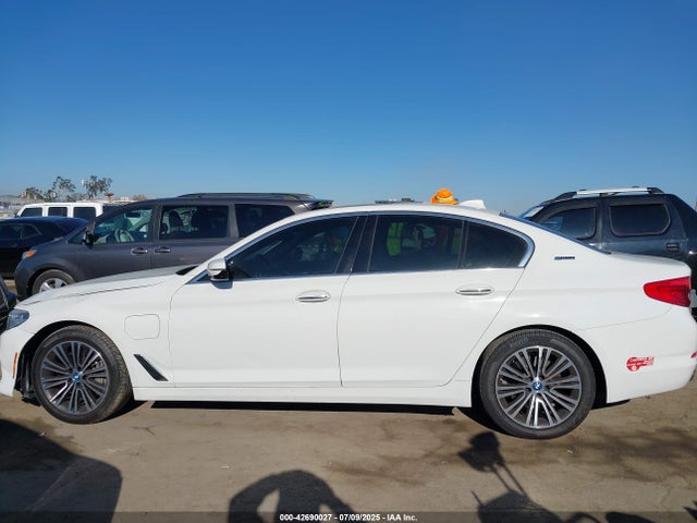 WBAJA9C59JB249087 BMW 2018