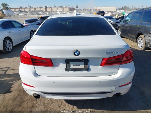 WBAJA9C59JB249087 BMW 2018