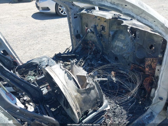 2023 TESLA MODEL Y 7SAYGAEE2PF876334 Photo 4