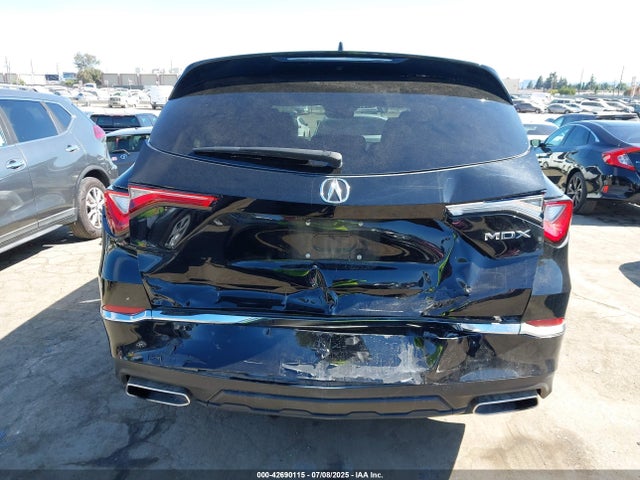 5J8YD9H36NL010551 Acura j35y5
