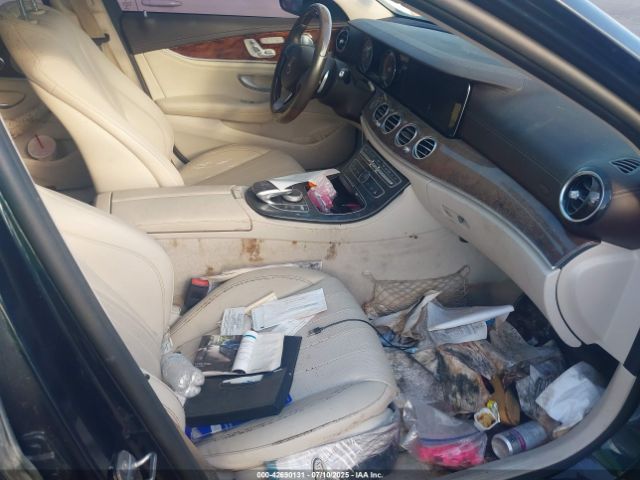 2017 MERCEDES-BENZ E 300 WDDZF4JB2HA270484 Photo 4