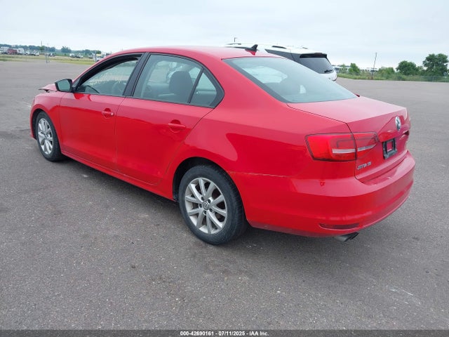 3VWD17AJ7FM232208 Volkswagen 1.8t