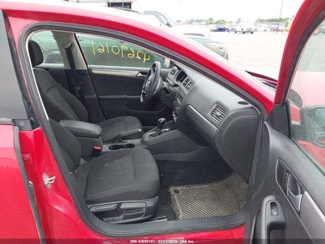 3VWD17AJ7FM232208 Volkswagen 1.8t