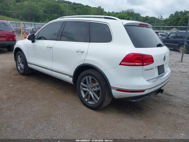 WVGEP9BP4GD002350 Volkswagen 2016