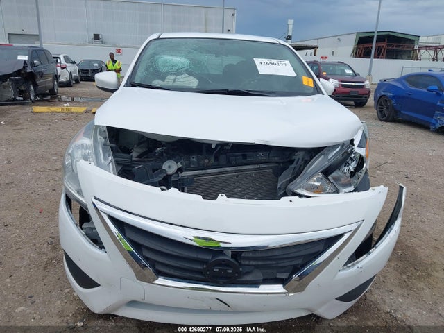 Nissan 2017 2017 3N1CN7AP7HL857033 Image 12