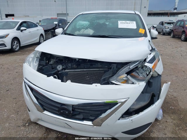 Nissan 2017 2017 3N1CN7AP7HL857033 Image 6