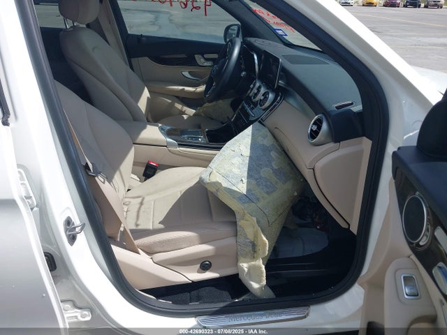 W1N0G8DB8MV322747 Mercedes-Benz m264