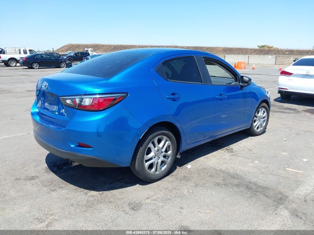 3MYDLBYV7JY314998 Toyota p5v
