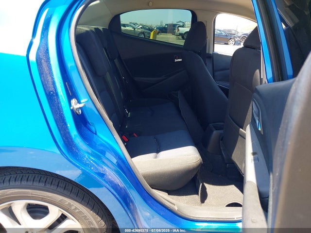 3MYDLBYV7JY314998 Toyota p5v