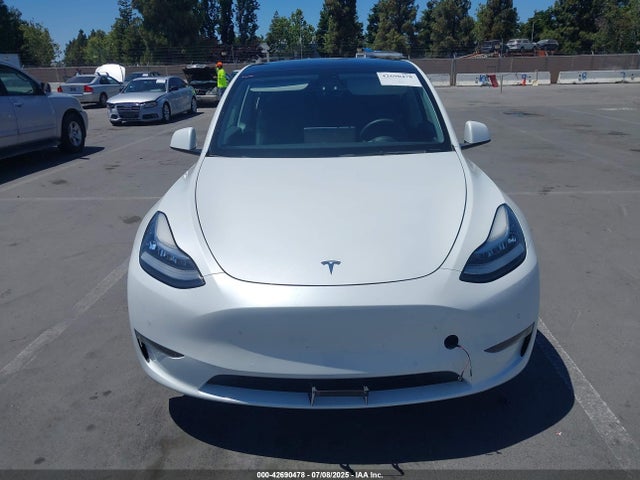 5YJYGDEE5MF207050 Tesla Model Y