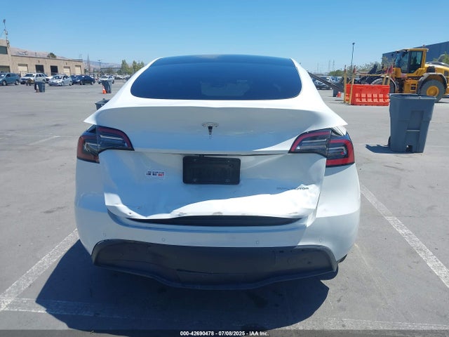 5YJYGDEE5MF207050 Tesla Model Y