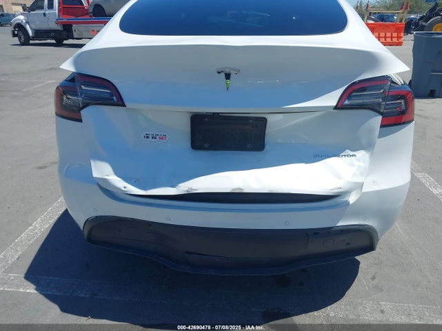 2021 TESLA MODEL Y 5YJYGDEE5MF207050 Photo 5