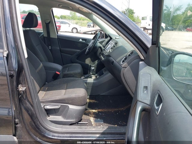 WVGBV7AX1JK001920 Volkswagen 2018