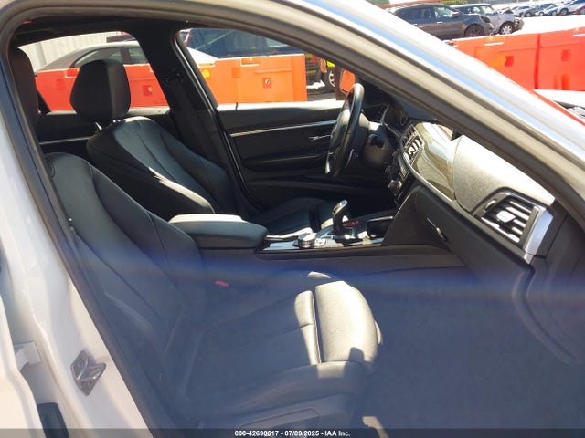 WBA8B9G35HNU51924 BMW 330I