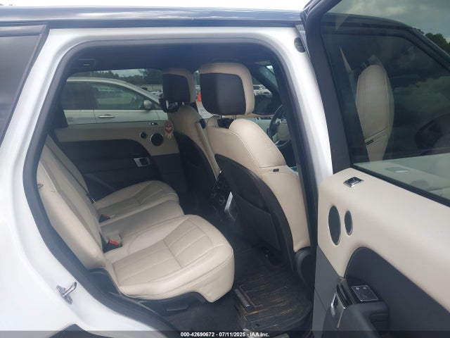 Land Rover aj20p6 2022 SALWR2SUXNA201409 Image 8