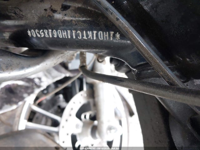 2017 HARLEY-DAVIDSON FLTRXS 1HD1KTC11HB618530 Photo 9