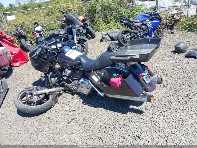 2017 HARLEY-DAVIDSON FLTRXS 1HD1KTC11HB618530 Photo 2