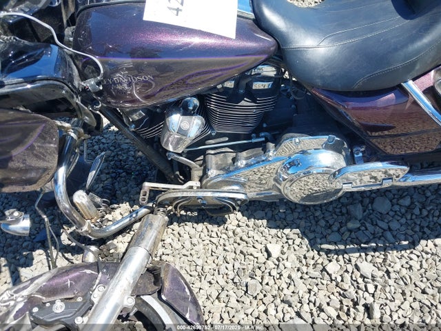 2017 HARLEY-DAVIDSON FLTRXS 1HD1KTC11HB618530 Photo 8