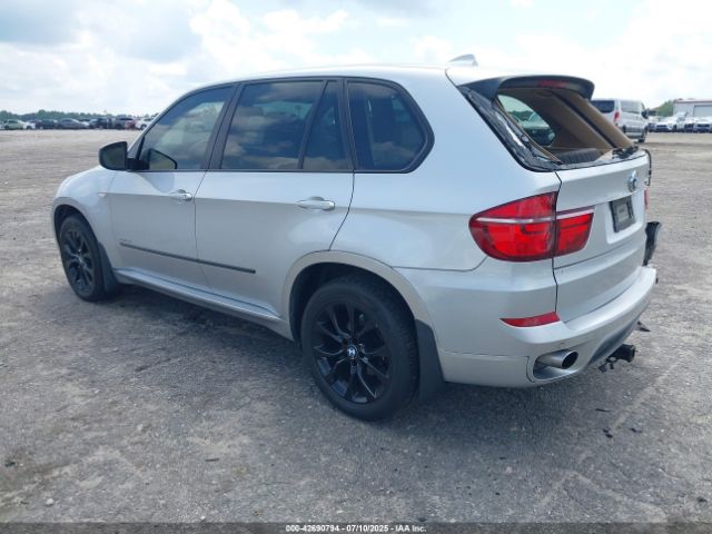 2011 BMW X5 5UXZW0C53BL368654 Photo 2