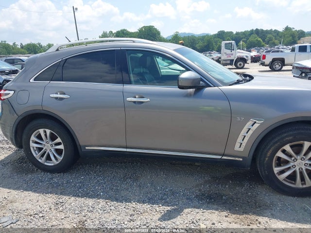JN8CS1MW5EM411653 Infiniti 2014