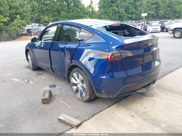2023 TESLA MODEL Y 7SAYGDEE3PF685636 Photo 2