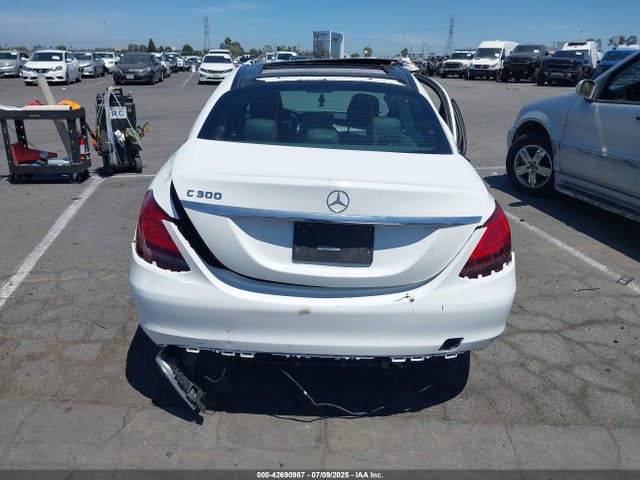 W1KWF8DBXMR629078 Mercedes-Benz m264