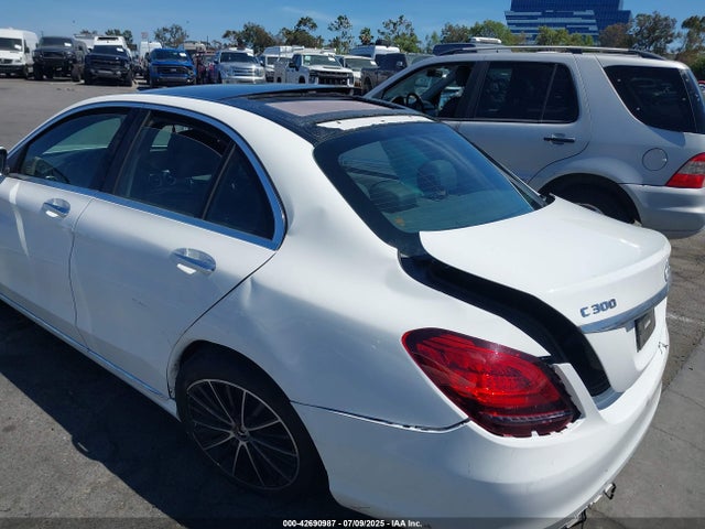 W1KWF8DBXMR629078 Mercedes-Benz m264