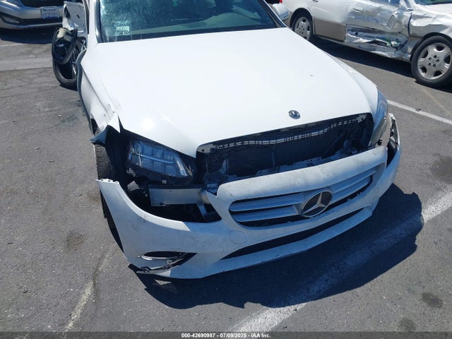 W1KWF8DBXMR629078 Mercedes-Benz m264