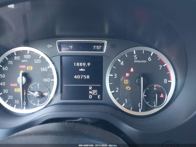 Infiniti m27020 2018 SJKCH5CP4JA058701 Image 15