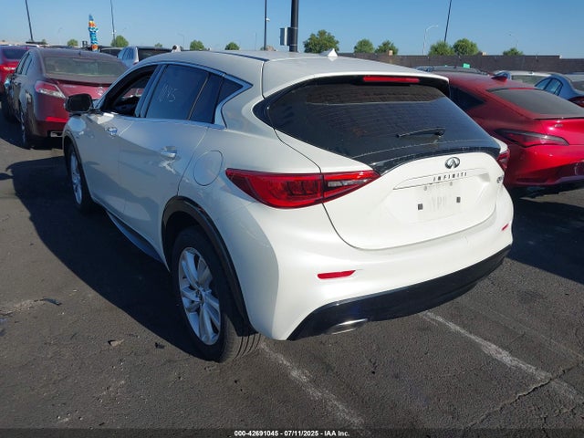 Infiniti m27020 2018 SJKCH5CP4JA058701 Image 3