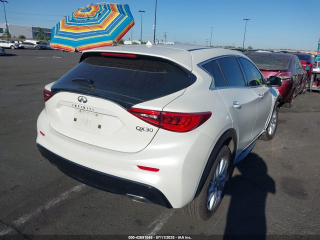 Infiniti m27020 2018 SJKCH5CP4JA058701 Image 4