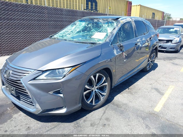 Lexus 2017 2017 2T2ZZMCA9HC087161 Image 2