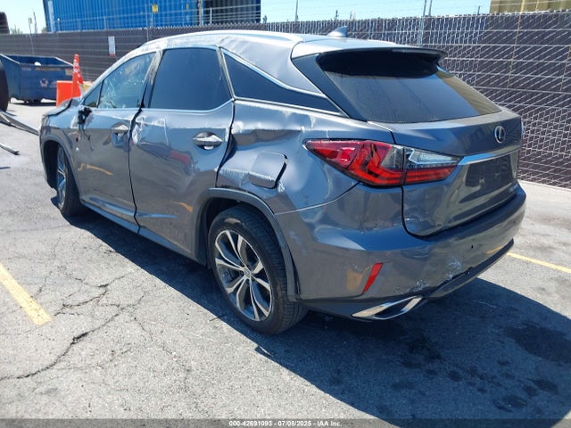 Lexus 2017 2017 2T2ZZMCA9HC087161 Image 3