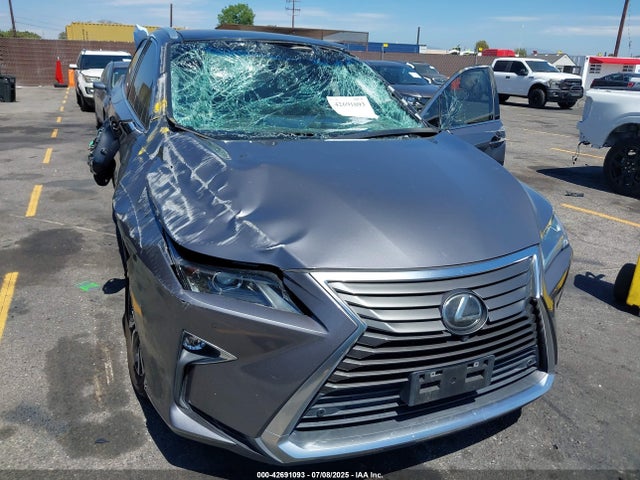 Lexus 2017 2017 2T2ZZMCA9HC087161 Image 6
