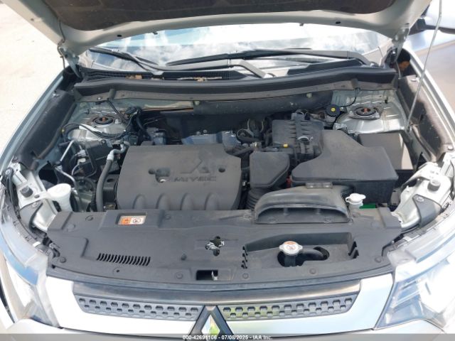 2020 MITSUBISHI OUTLANDER JA4AD3A31LZ043176 Photo 9