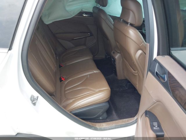 2017 LINCOLN MKC 5LMCJ3D9XHUL55999 Photo 7