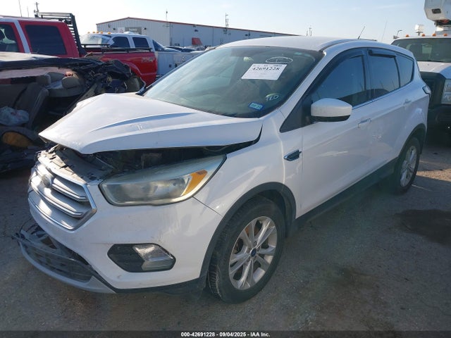 1FMCU9G94HUC88938 Ford 2017