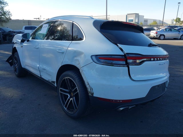 Porsche Macan 2021 WP1AB2A55MLB32131 Image 3