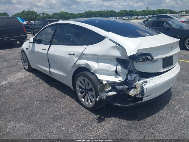 2023 TESLA MODEL 3 5YJ3E1EA4PF572819 Photo 2