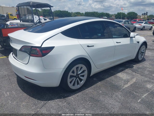 2023 TESLA MODEL 3 5YJ3E1EA4PF572819 Photo 3