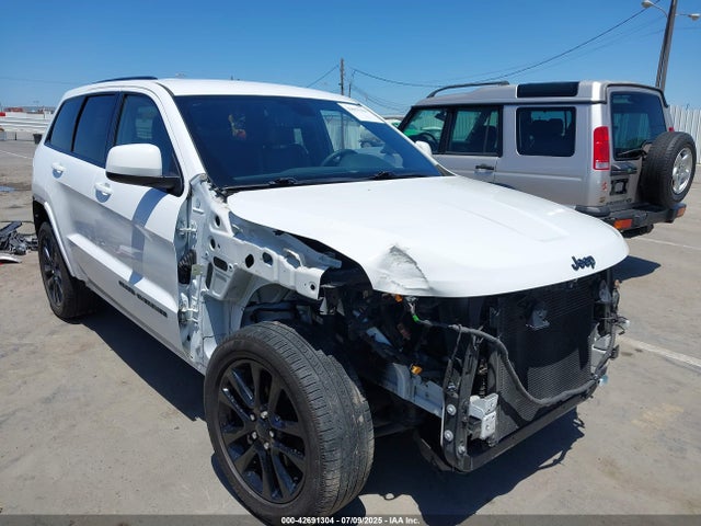 1C4RJEAG2JC404009 Jeep 2018