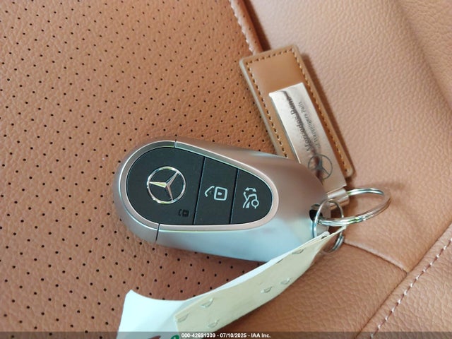 W1NKM4HB2SF381739 Mercedes-Benz m254