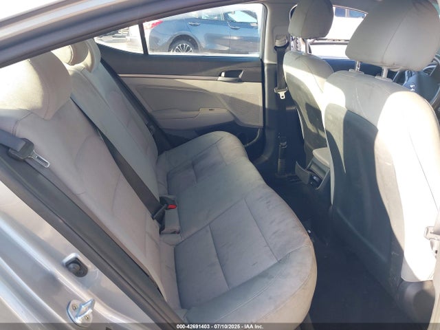 5NPD84LF7HH089663 Hyundai Elantra